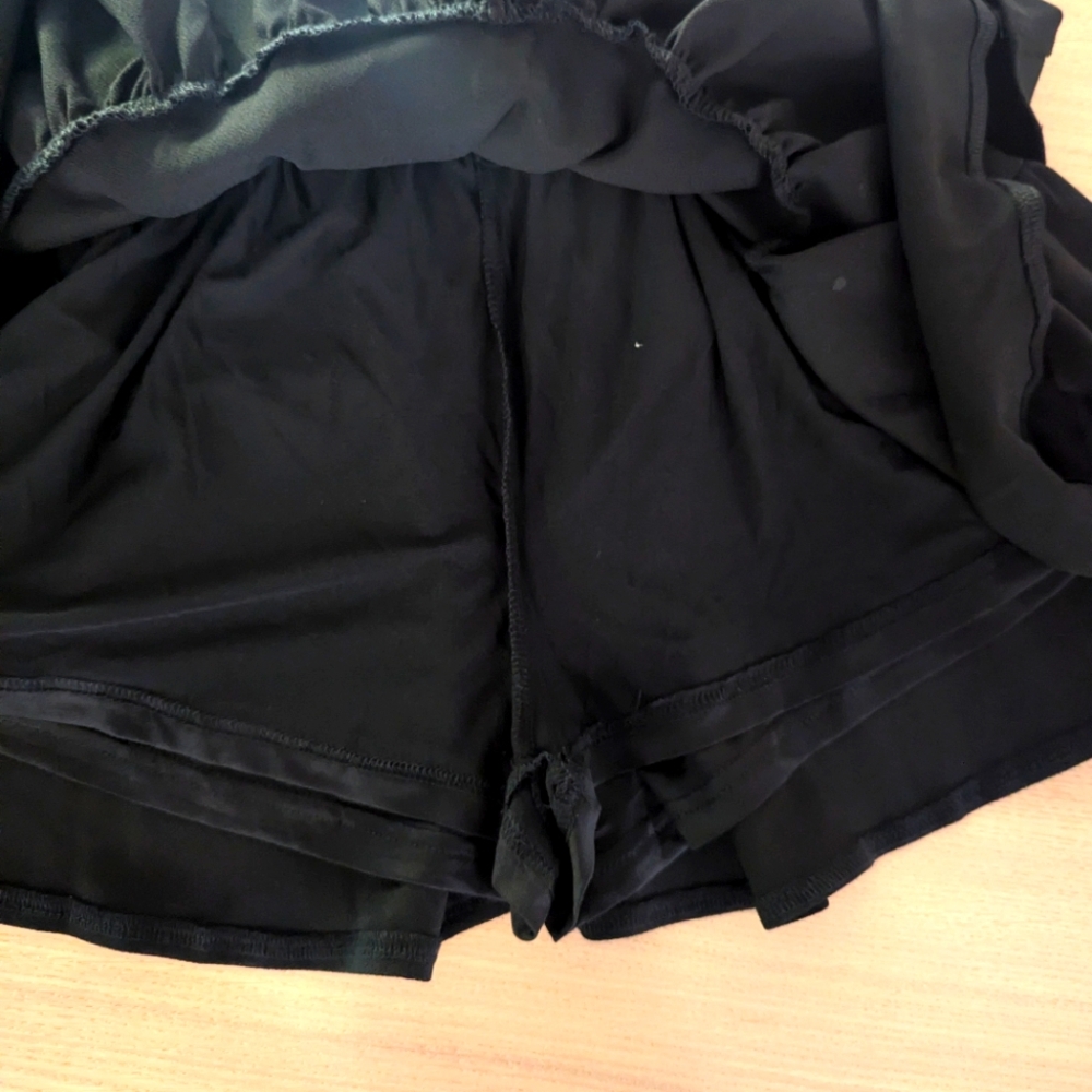 🎀 Couture 🎀 black floral blouse and black ruffled mini skirt set - Picture 12 of 16